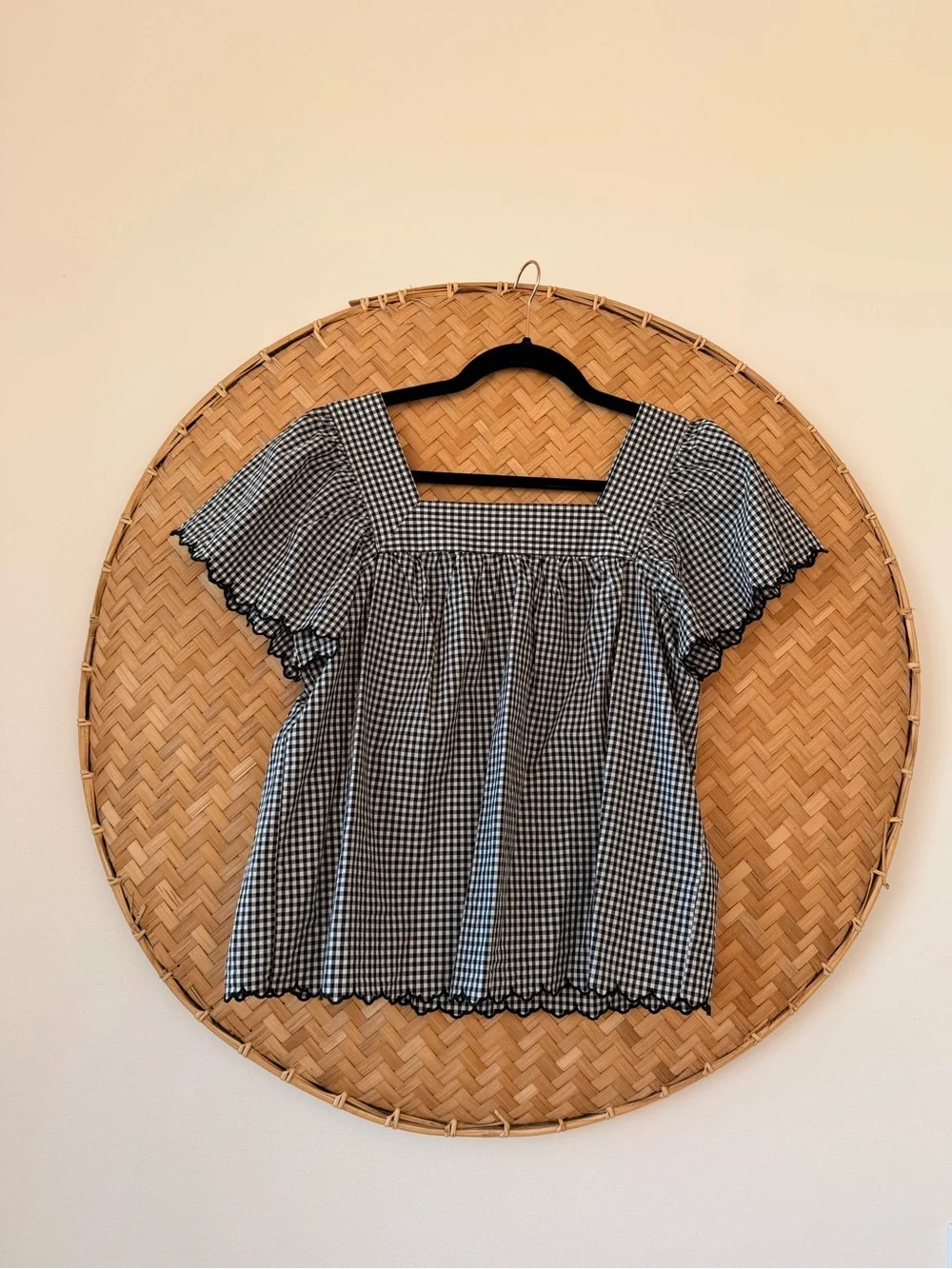 RAILS HARLEY‎ MINI GINGHAM SQAURE NECK SCALLOPED EDGE FLUTTER SLEEVE TOP PREPPY
